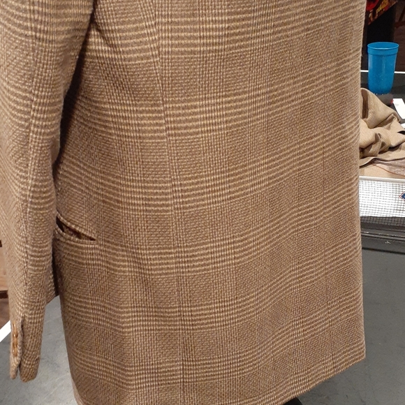 Superb Men Sport Coat Sold by Neiman Marcus 42L - Picture 5 of 12